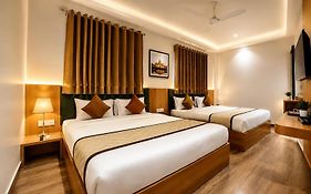 Hotel Nayyar Regency Near Golden Temple